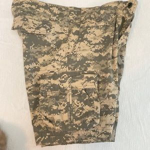 2/$25 Men’s digital desert camo bdu shorts